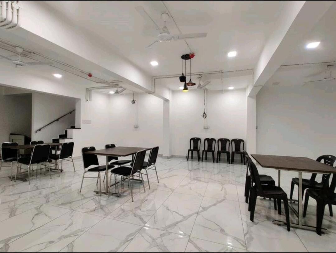 Hotel Bsh Group Нойда Экстерьер фото